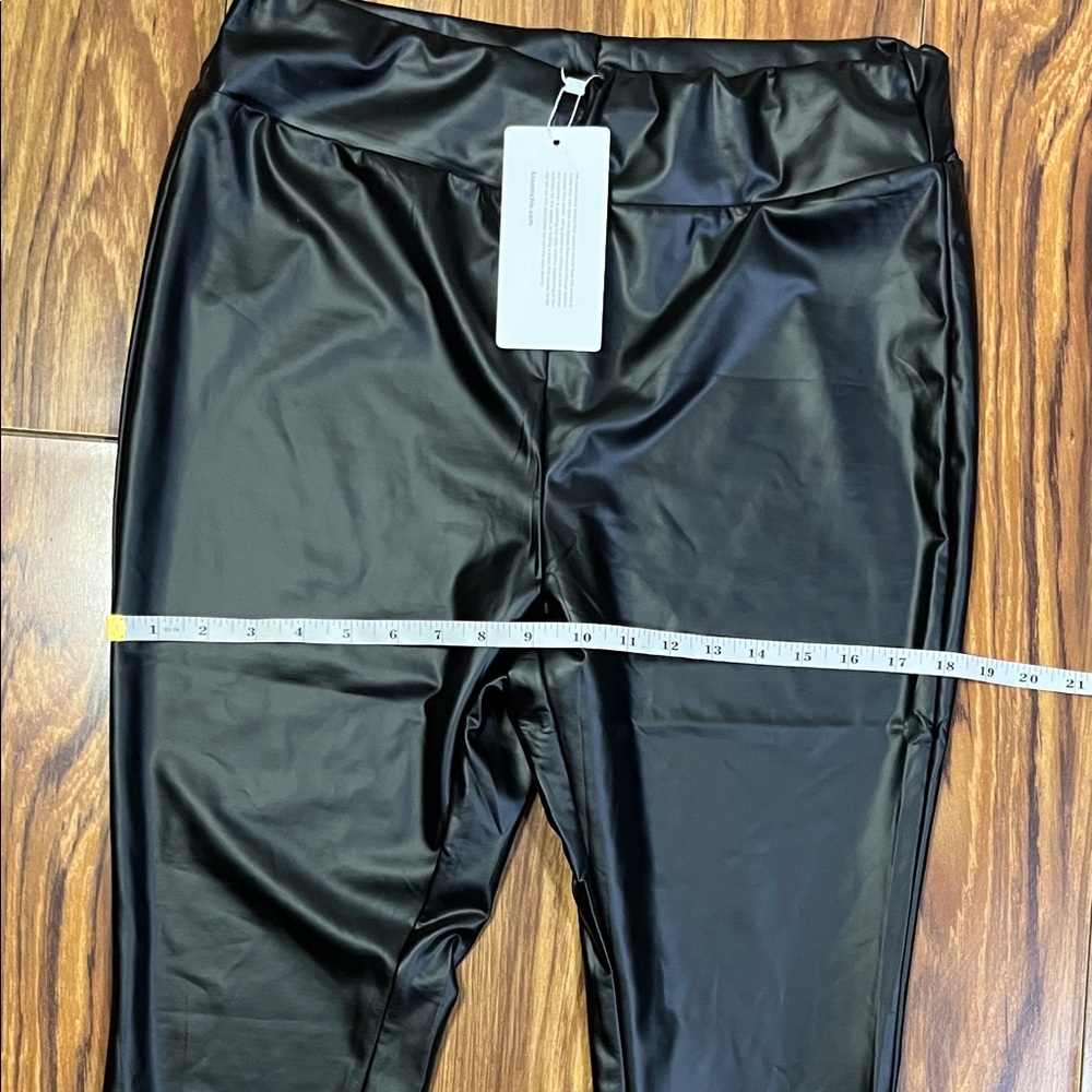 Bloomchic faux leather pants/leggins, size 12, NWT. - Picture 4 of 12